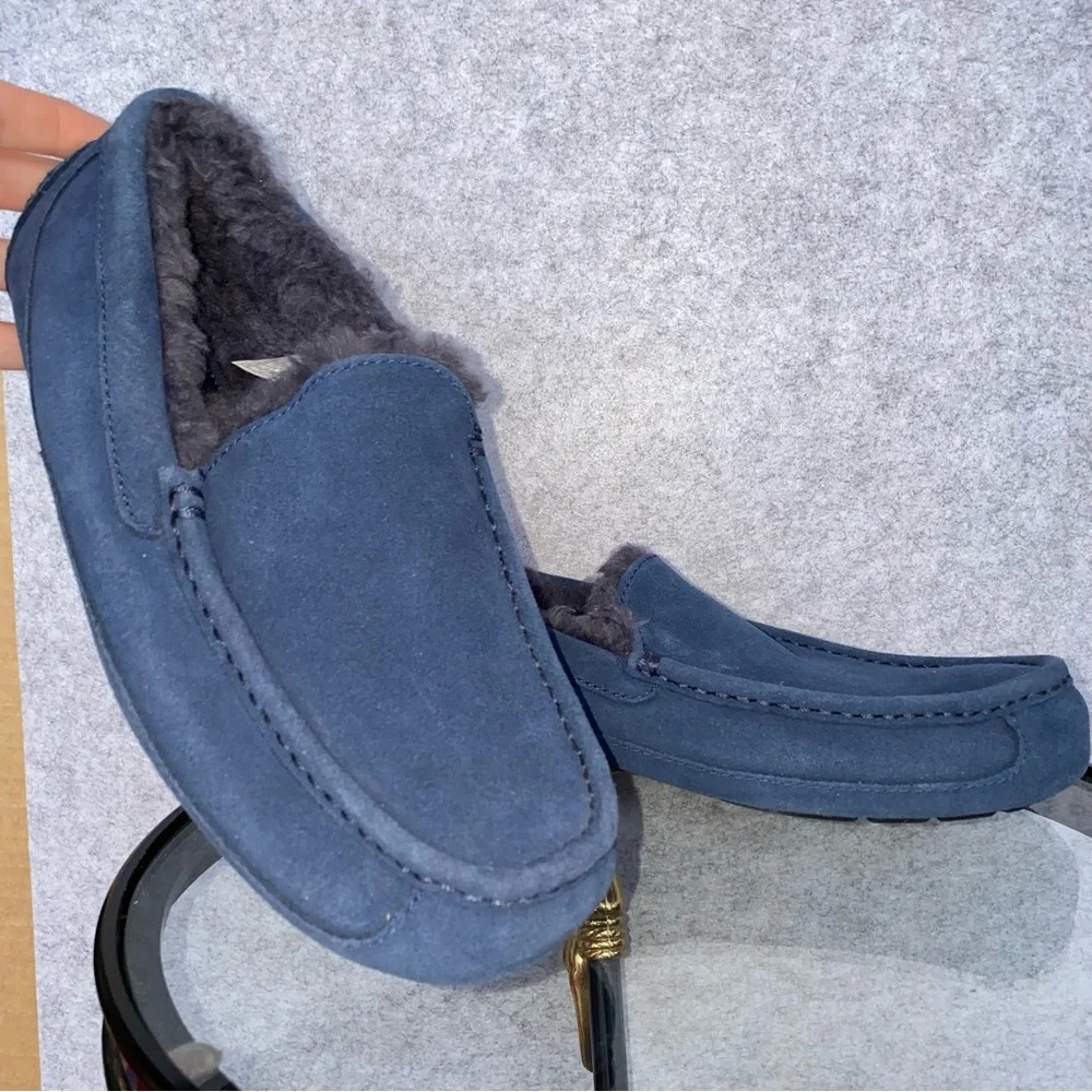 U79 UGG Men's Ascot Suede Slippers